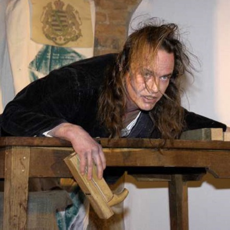 Karasek's Schauspielereien: Szene 003 - Eines Diebstahls beschuldigt wird Karasek verhaftet ...