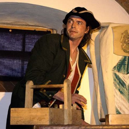 Karasek's Schauspielereien: Szene 008 - Wieder holte Karasek die Vergangenheit ein